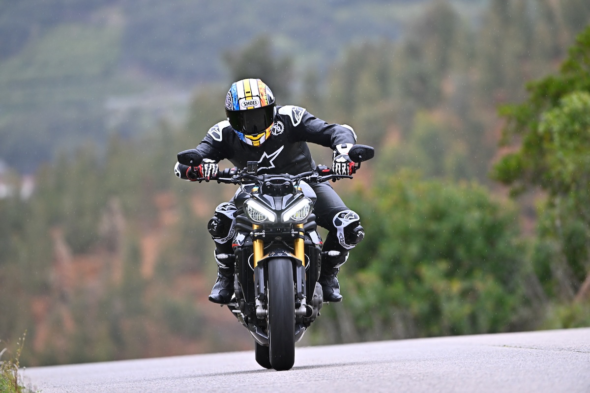 Triumph Speed Triple 1200 RS - First Ride 10 Triumph Speed Triple 1200 RS sportbikesincmag.com
