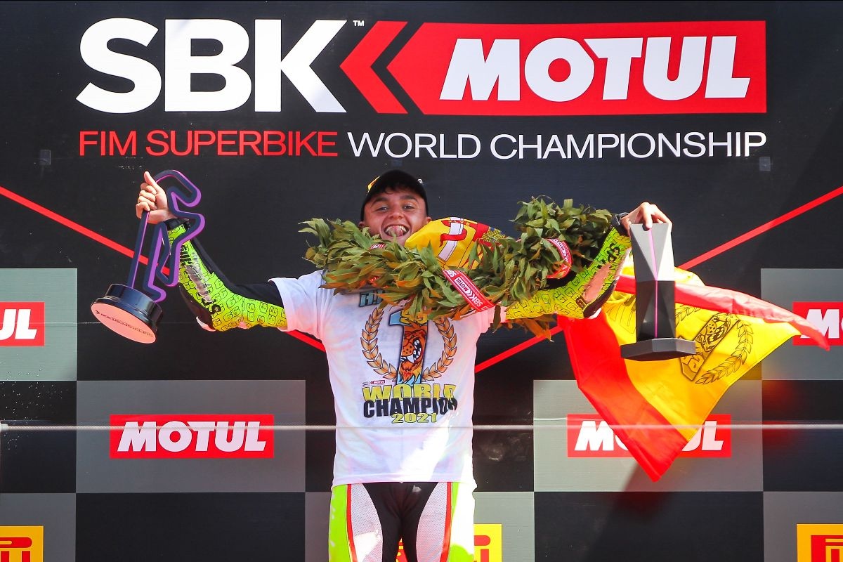 World Sportbike Debuts in 2026 as FIM’s New Entry-Class 4 world sportbike sportbikesincmag.com