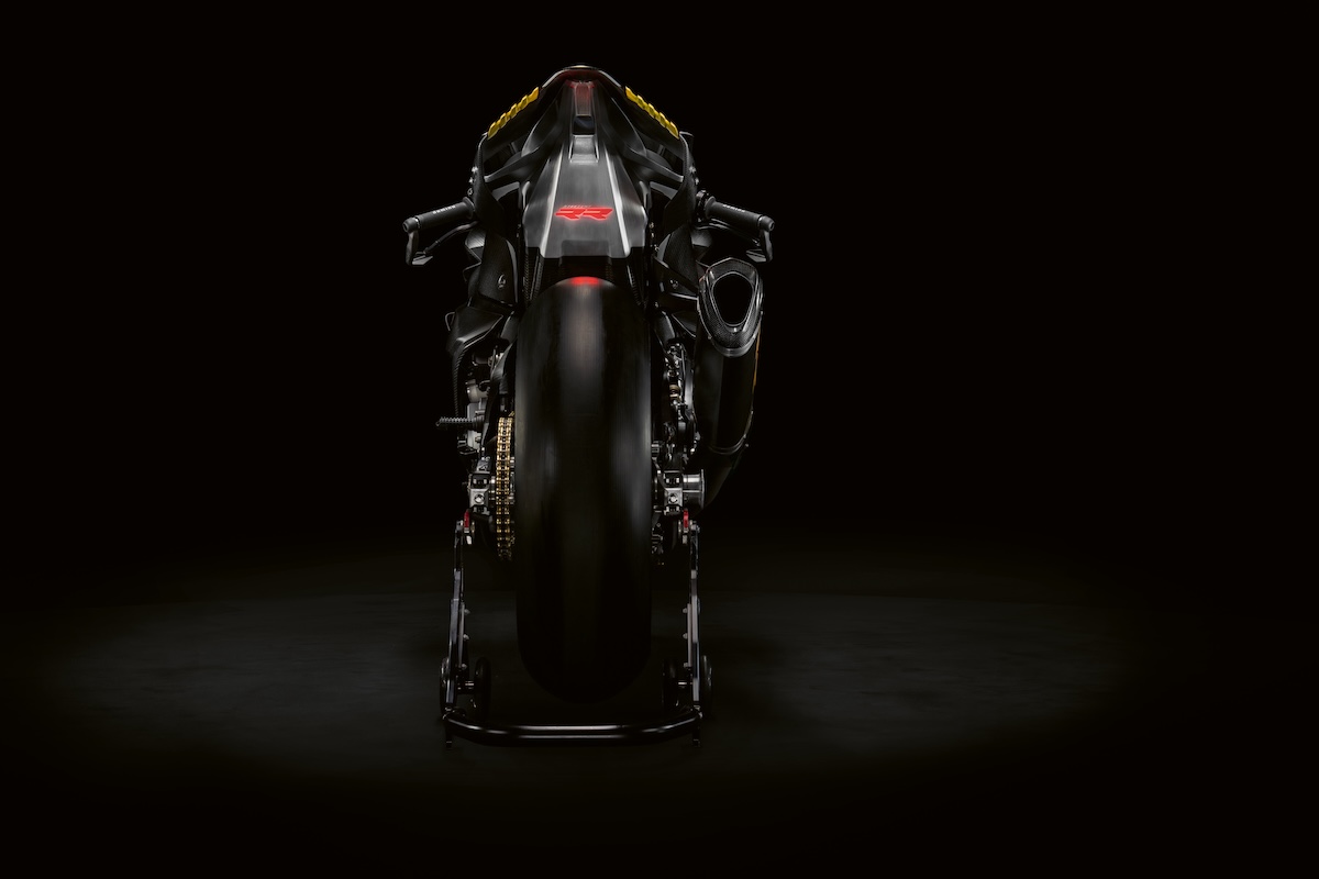 BMW Motorrad Concept RR Ignites Superbike Brilliance 5