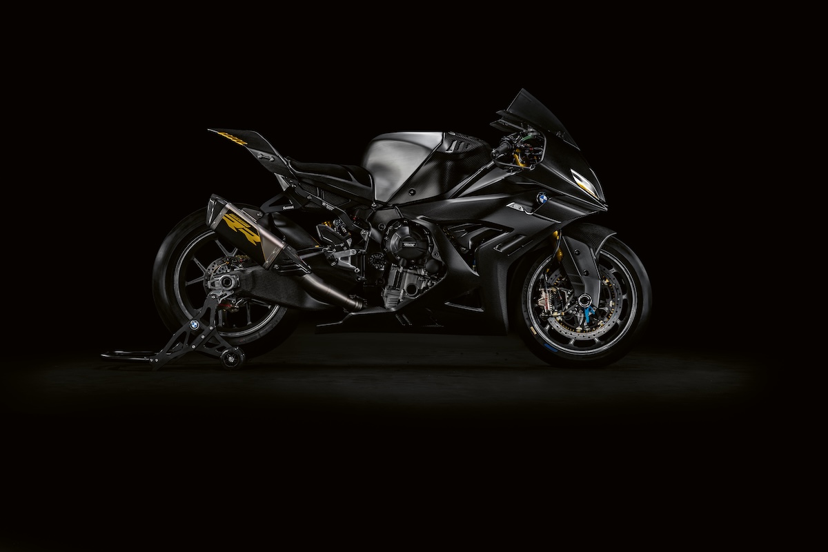 BMW Motorrad Concept RR Ignites Superbike Brilliance 13