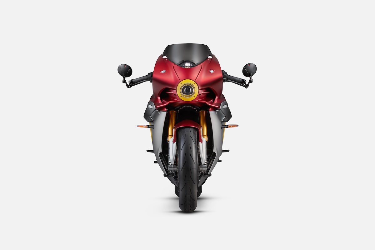 Superveloce 1000 Ago - First Look 16