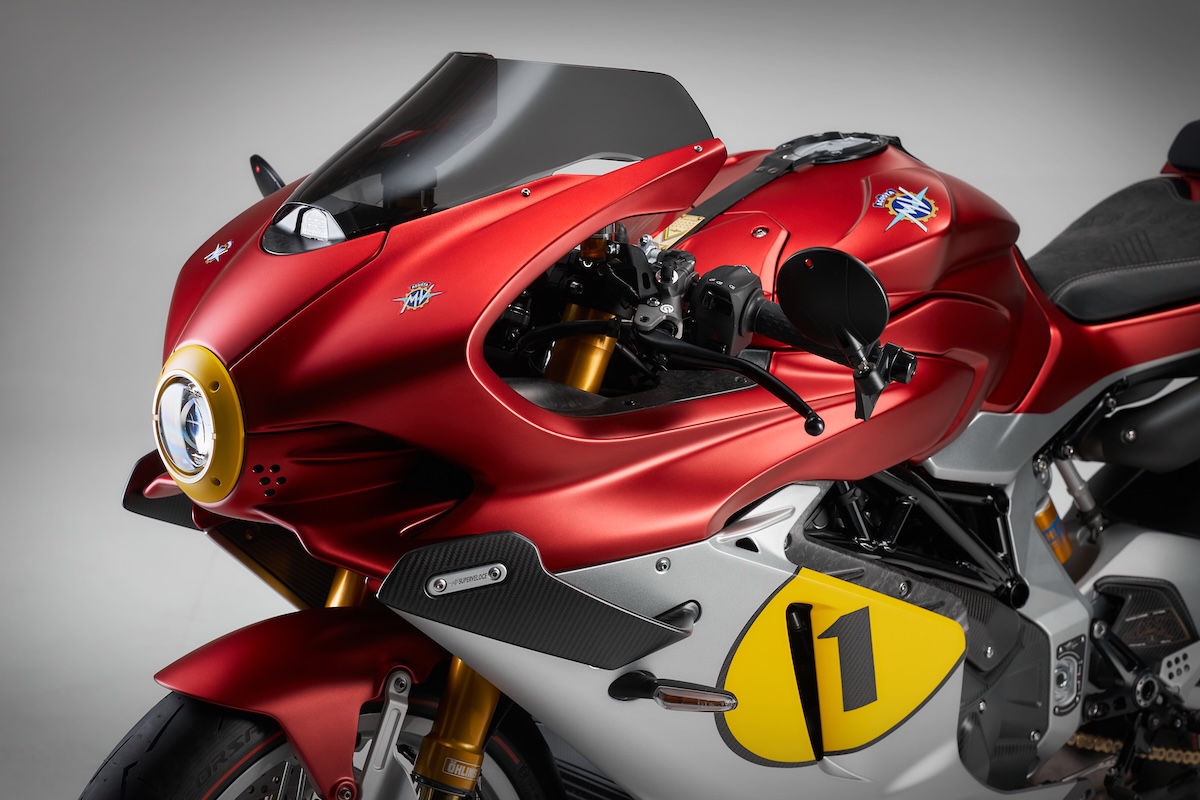 Superveloce 1000 Ago - First Look 4