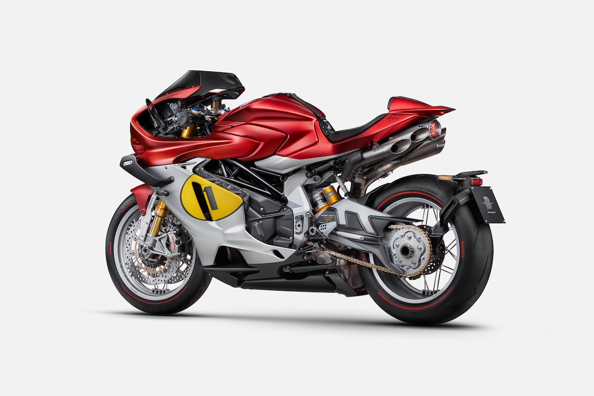 Superveloce 1000 Ago - First Look 14