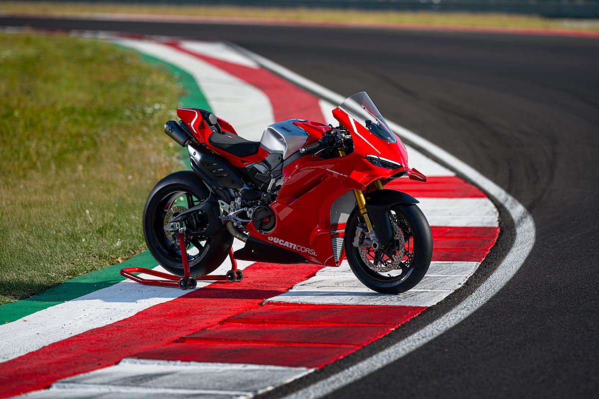 2026 Ducati Panigale V4 R Dominates with MotoGP DNA