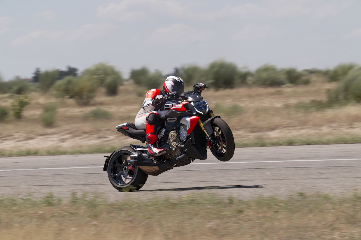 Ducati Diavel V4 RS 2026: First Look 9 Ducati Diavel V4 RS