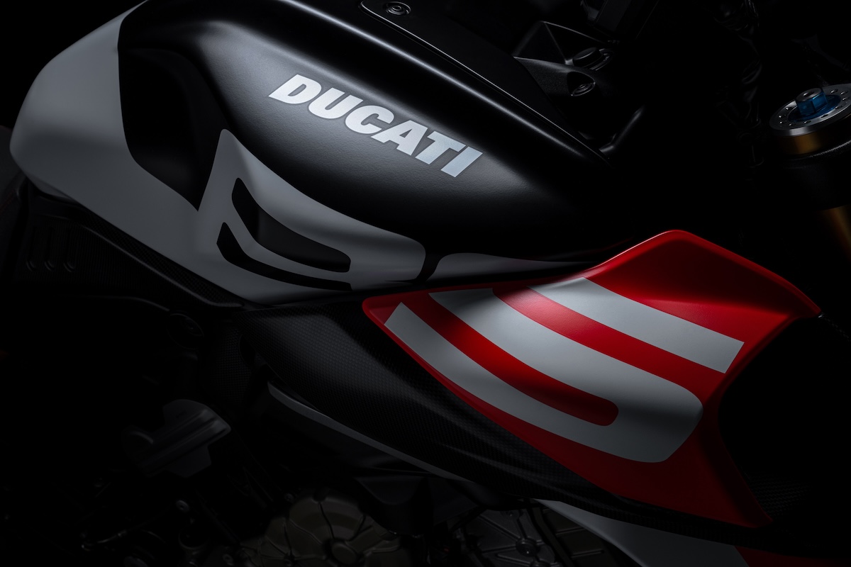 Ducati Diavel V4 RS 2026: First Look 7 Ducati Diavel V4 RS