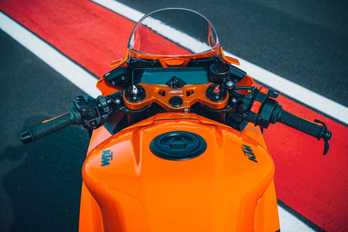2026 KTM 990 RC R: First Look 5