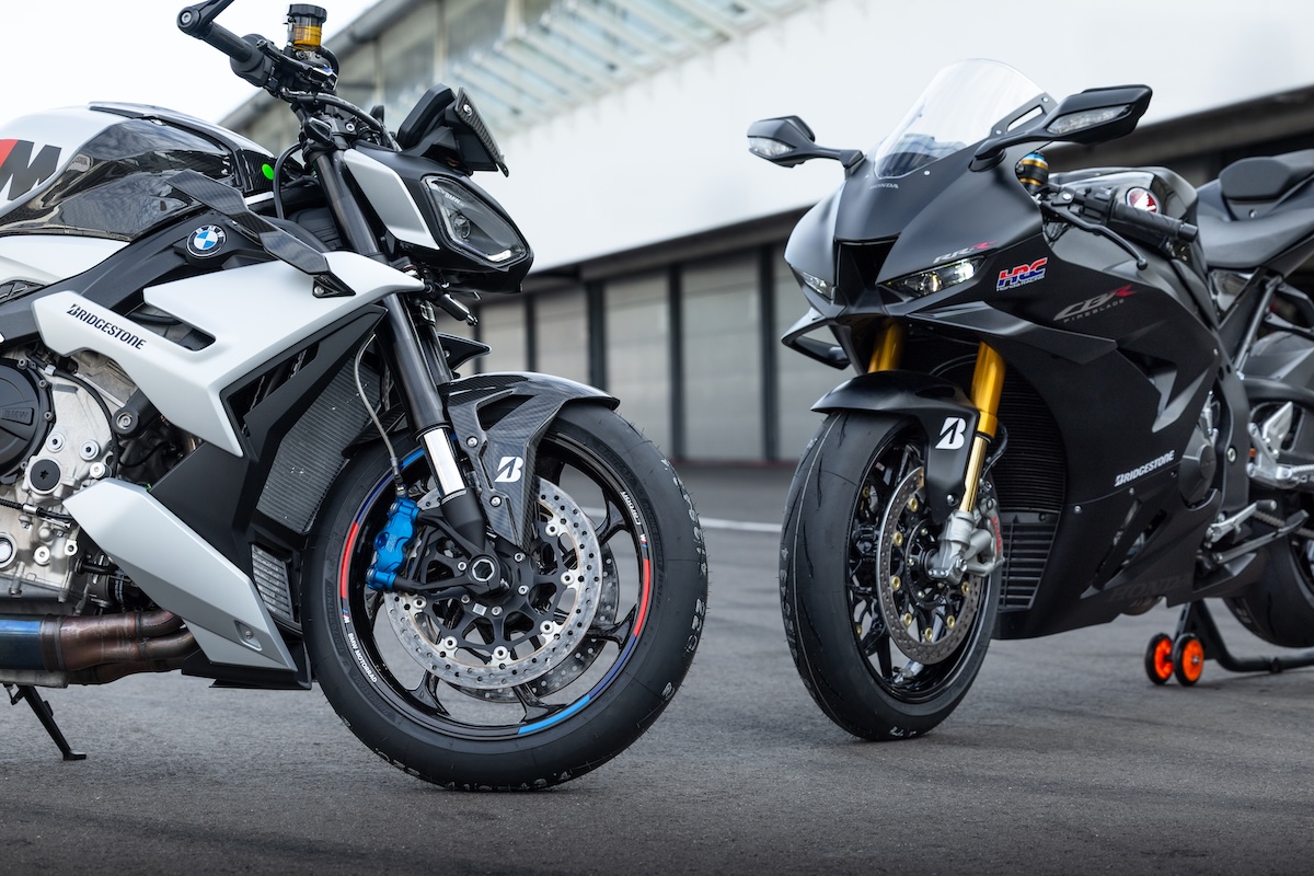 BATTLAX RACING STREET RS12