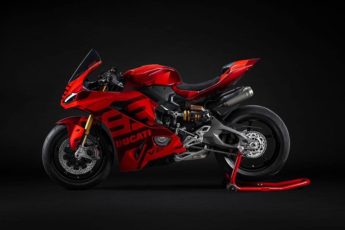 Ducati Panigale V2 MM93 and FB63 Replicas 4
