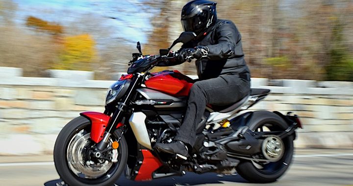 XDiavel V4: First Ride