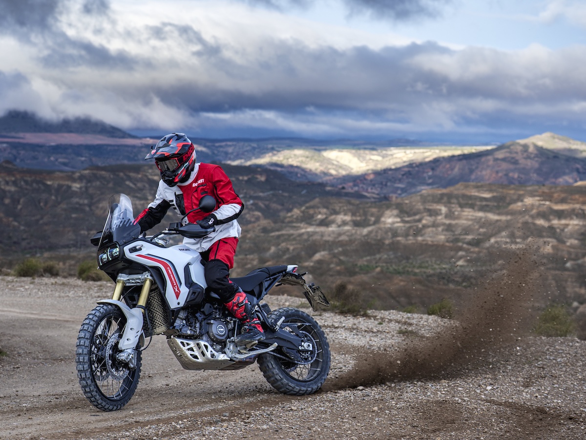 Ducati DesertX V2 sportbikesincmag.com4