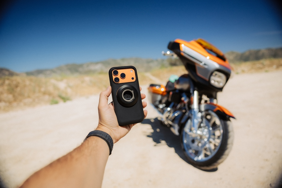 Quadlock Complete Moto Setup sportbikesincmag.com4