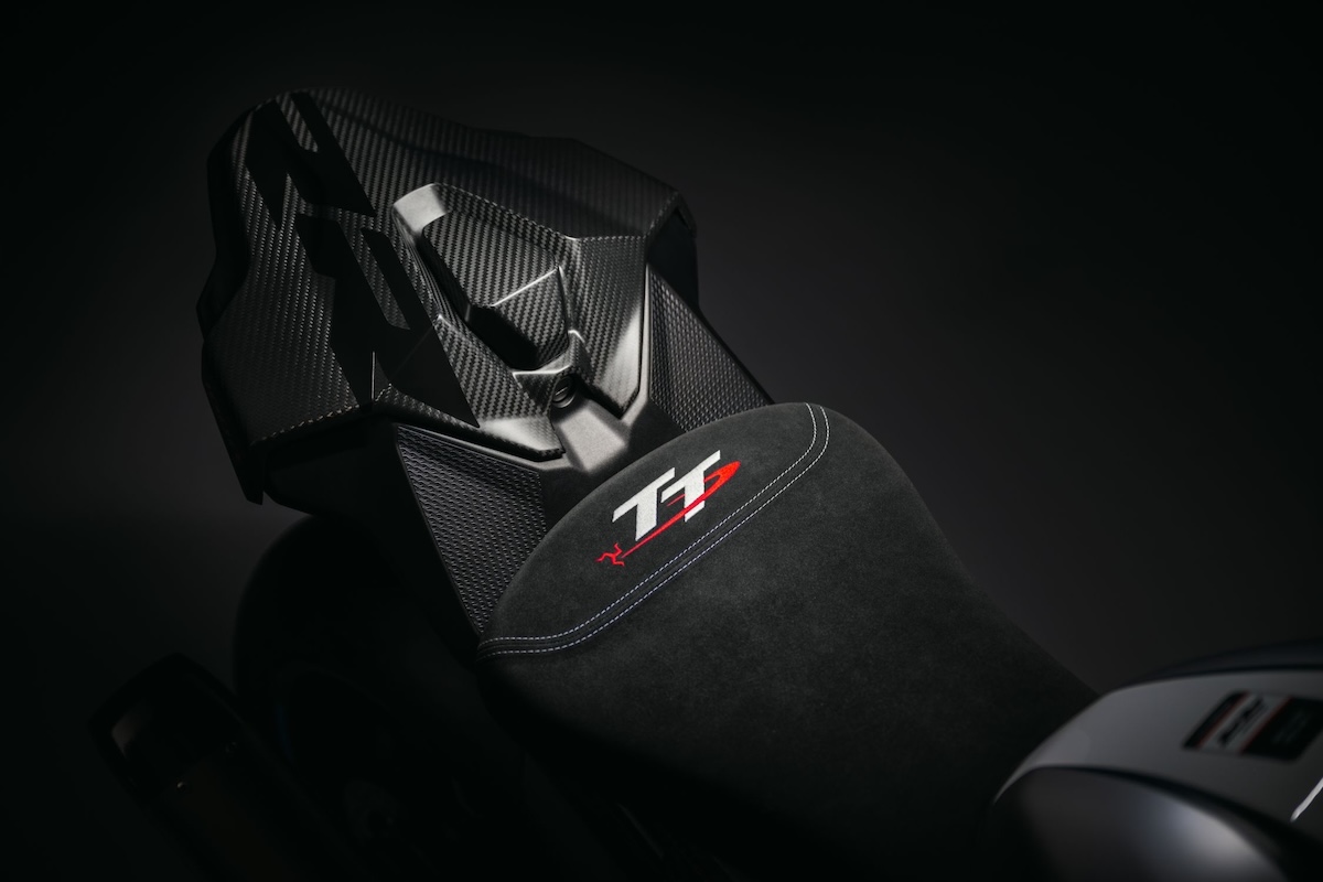 BMW M 1000 RR TT sportbikesincmag.com7