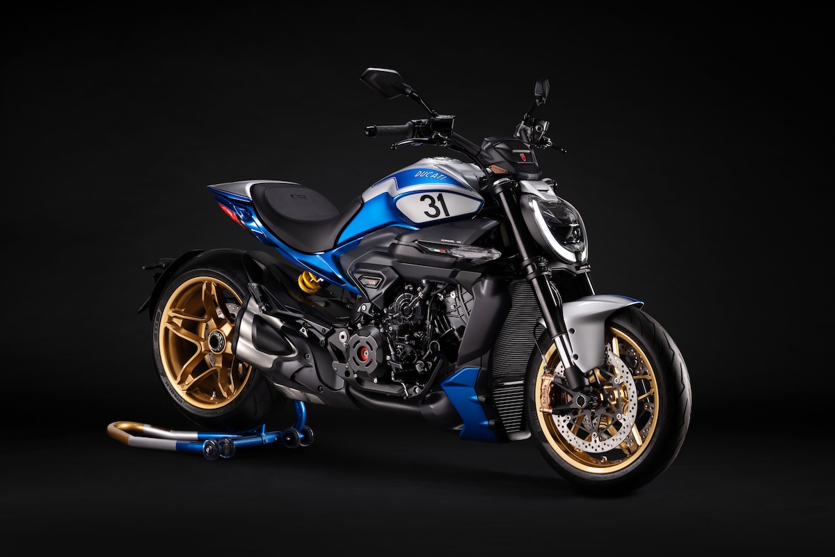 Ducati Collezione 100 Unleashed: Ten Limited-Edition Icons Mark a Century of Borgo Panigale 27 Ducati Collezione 100 sportbikesincmag.com31