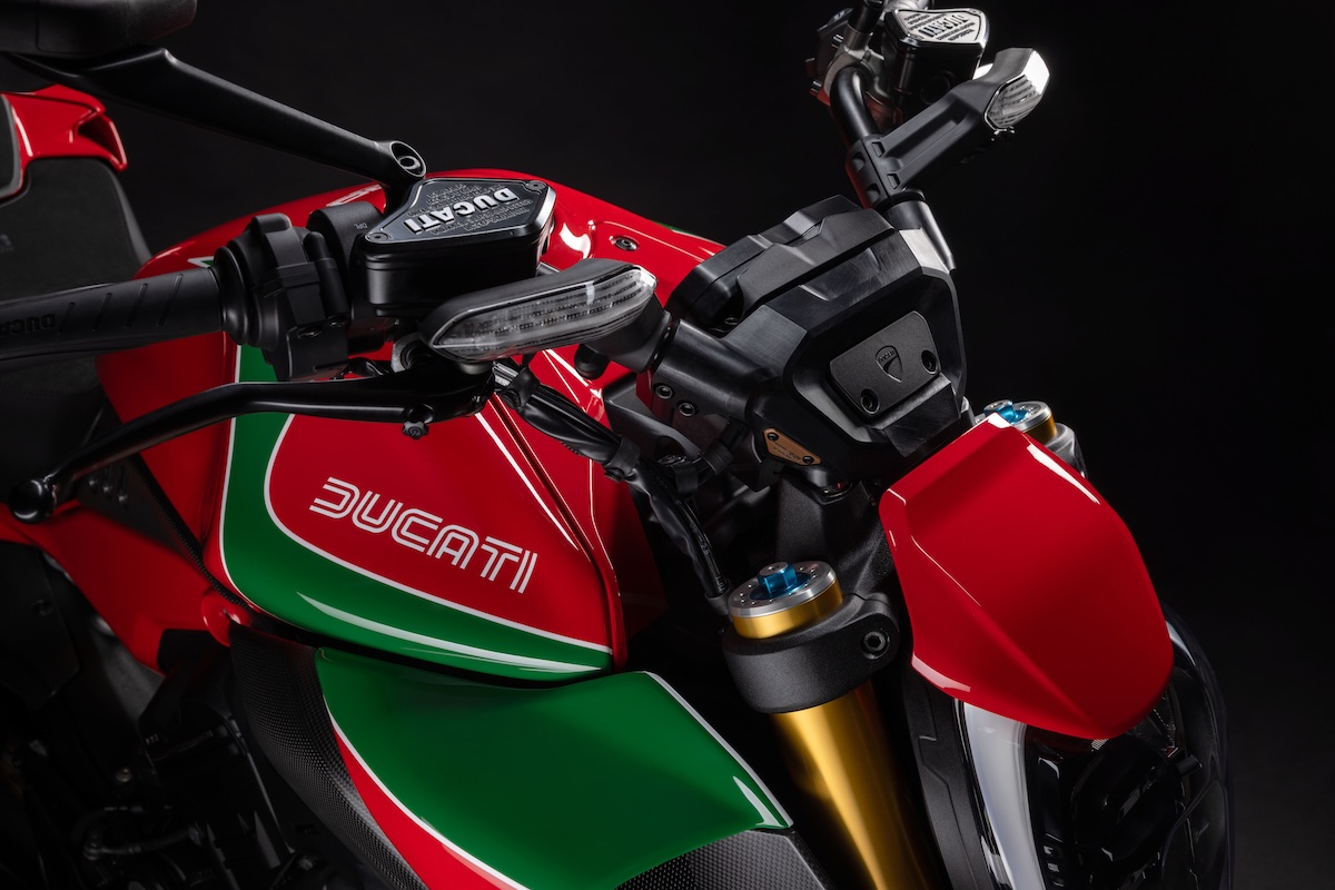 Ducati Collezione 100 Unleashed: Ten Limited-Edition Icons Mark a Century of Borgo Panigale 30 Ducati Collezione 100 sportbikesincmag.com39