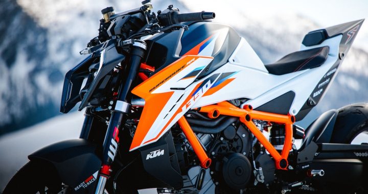 KTM 1390 Super Duke RR: 11 Kilograms, 193 PS, 350 Units
