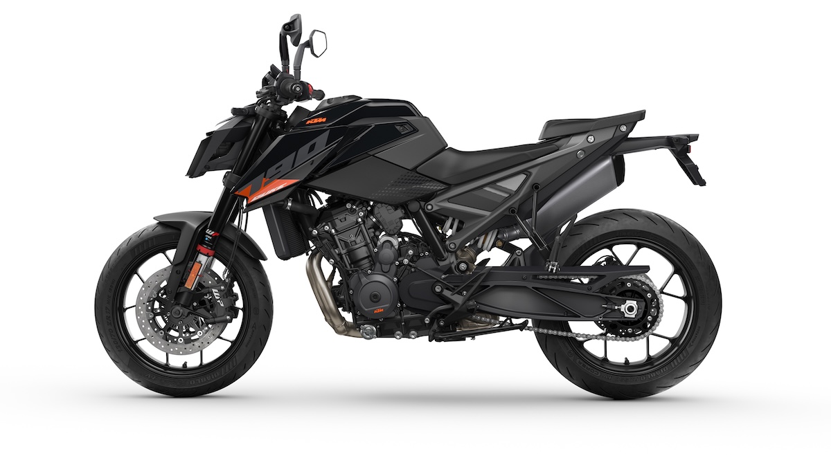 2027 KTM 790 Duke sportbikesincmag.com12