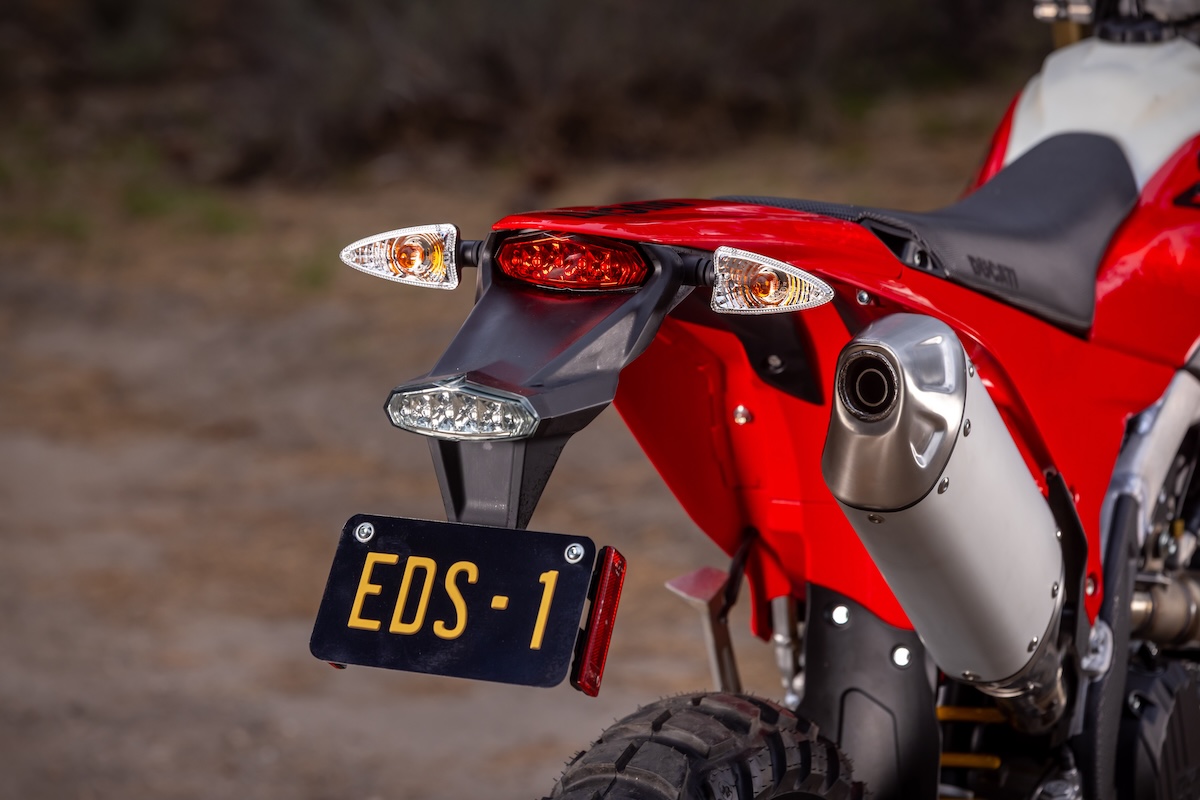 Ducati Desmo450 EDS Is the First Street-Legal Enduro Bike With Desmodromic Valve Timing 6 DucatiDesmoEDS MammothMay2026 041sportbikesincmag.com