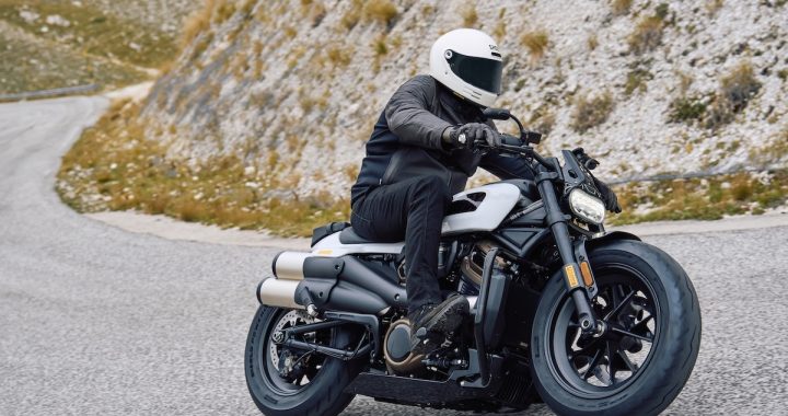 Pirelli DIABLO POWERCRUISER: The Sporty Tire the Bagger and Cruiser World Has Been Waiting For