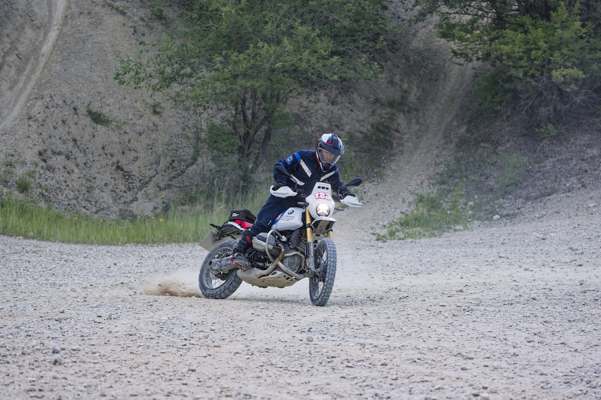 BMW's R 12 G/S GS Trophy Competition Bike Is Ready for Romania — and You Can Basically Build One Yourself 6 BMW R 12 GS Trophy Competition sportbikesincmag.com3