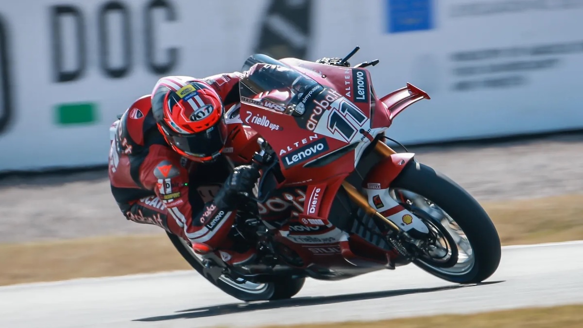 Bulega Alex Rins WorldSBK sportbikesincmag.com