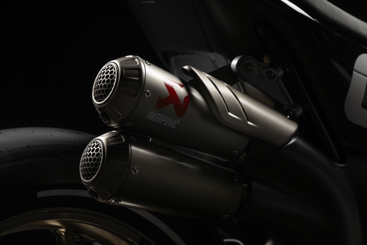 CFMOTO V4 SR RR PROTOTYPE 7sportbikesincmag.com