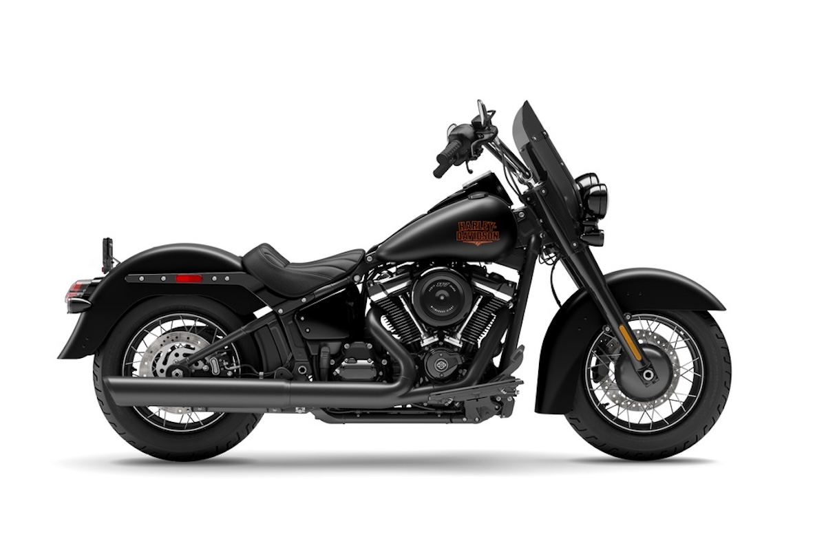 The 2026 Harley-Davidson Deadwood Brings Post-War Bobber Style Back With Modern Tech Underneath 3 Harley-Davidson Deadwood