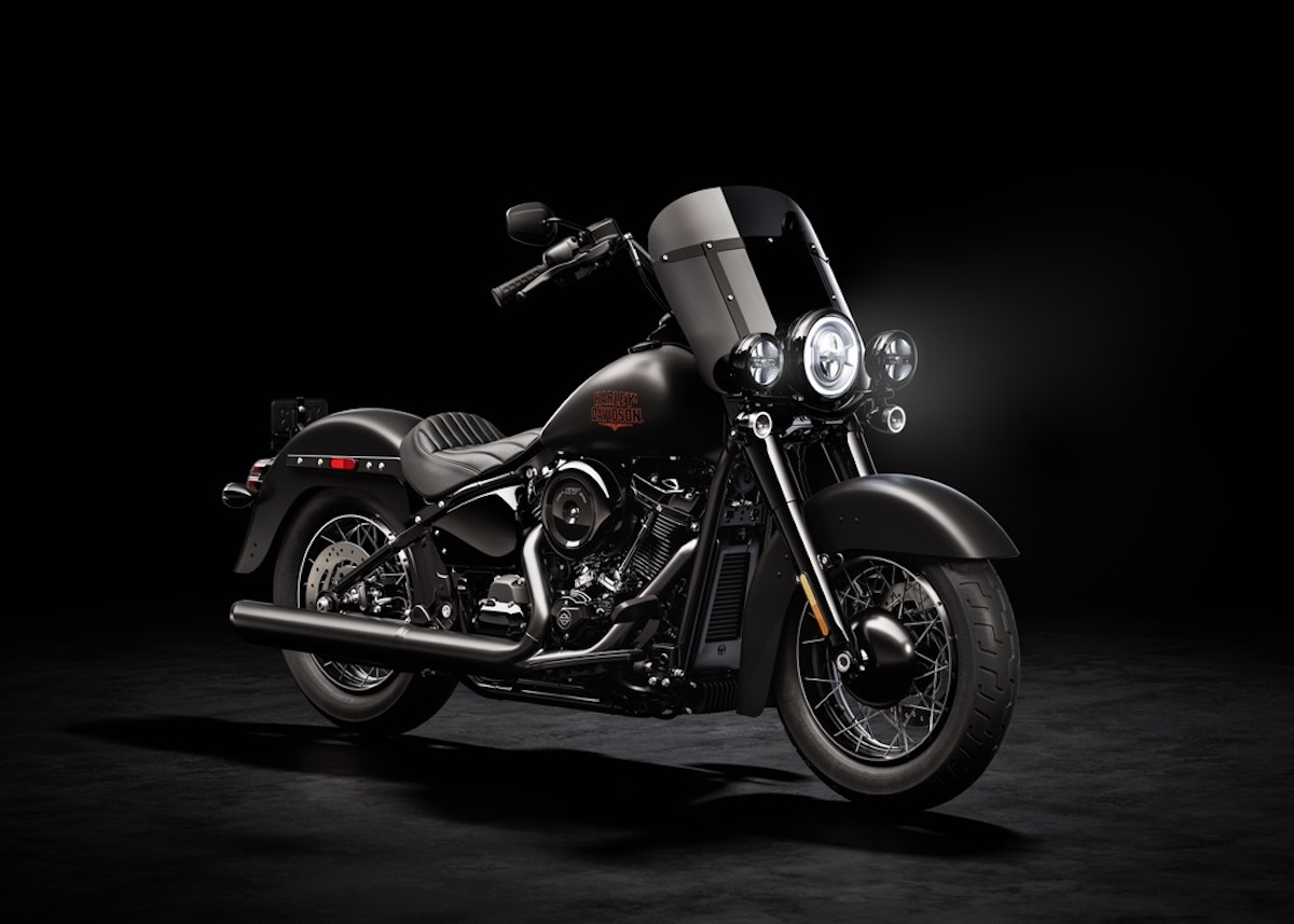 The 2026 Harley-Davidson Deadwood Brings Post-War Bobber Style Back With Modern Tech Underneath 5 Harley-Davidson Deadwood