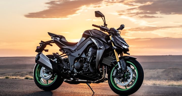 The 2026 Kawasaki Z1100 SE ABS Is the Biggest, Most Advanced Z Model Yet