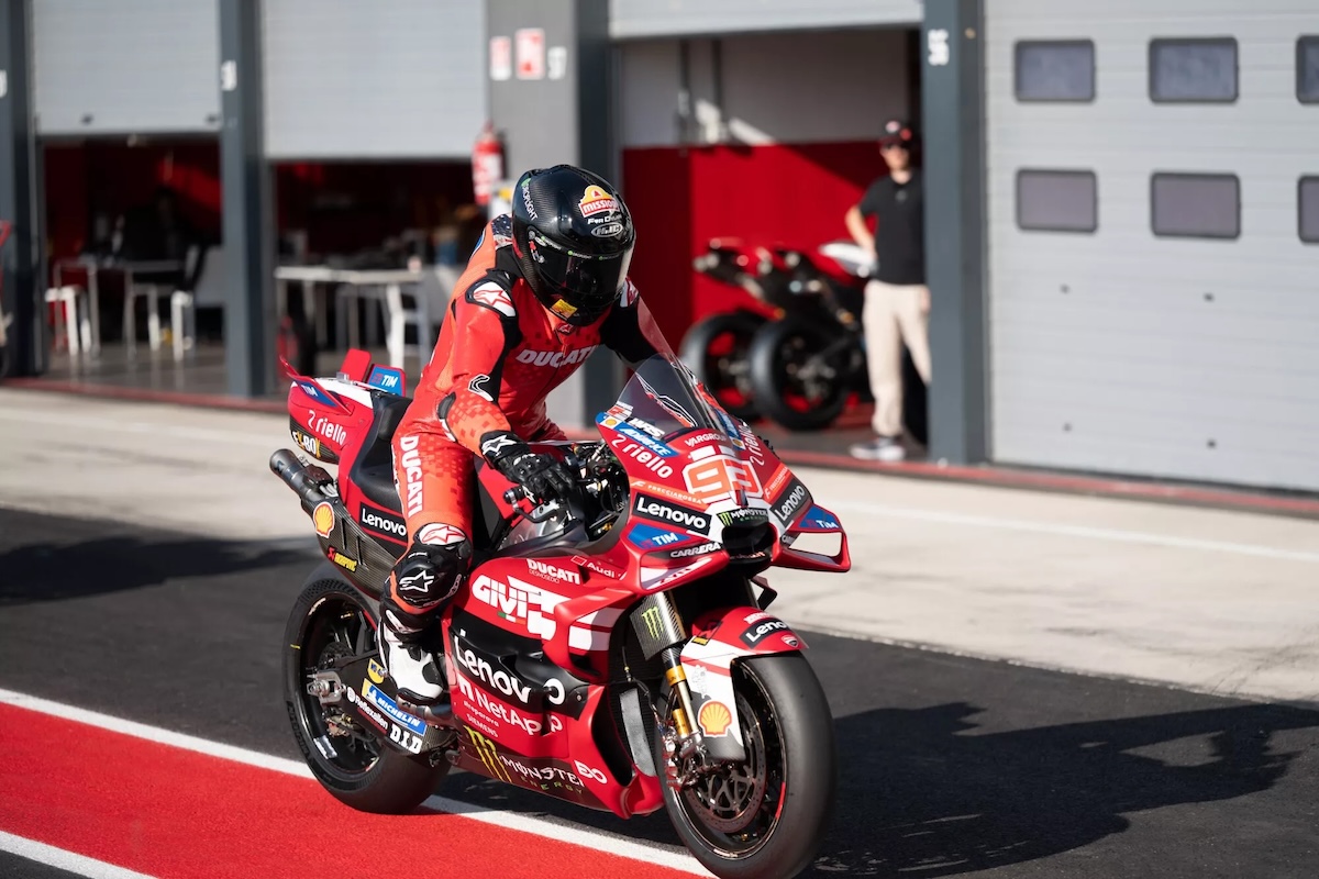 Kayla Yaakov sportbikesincmag.com6