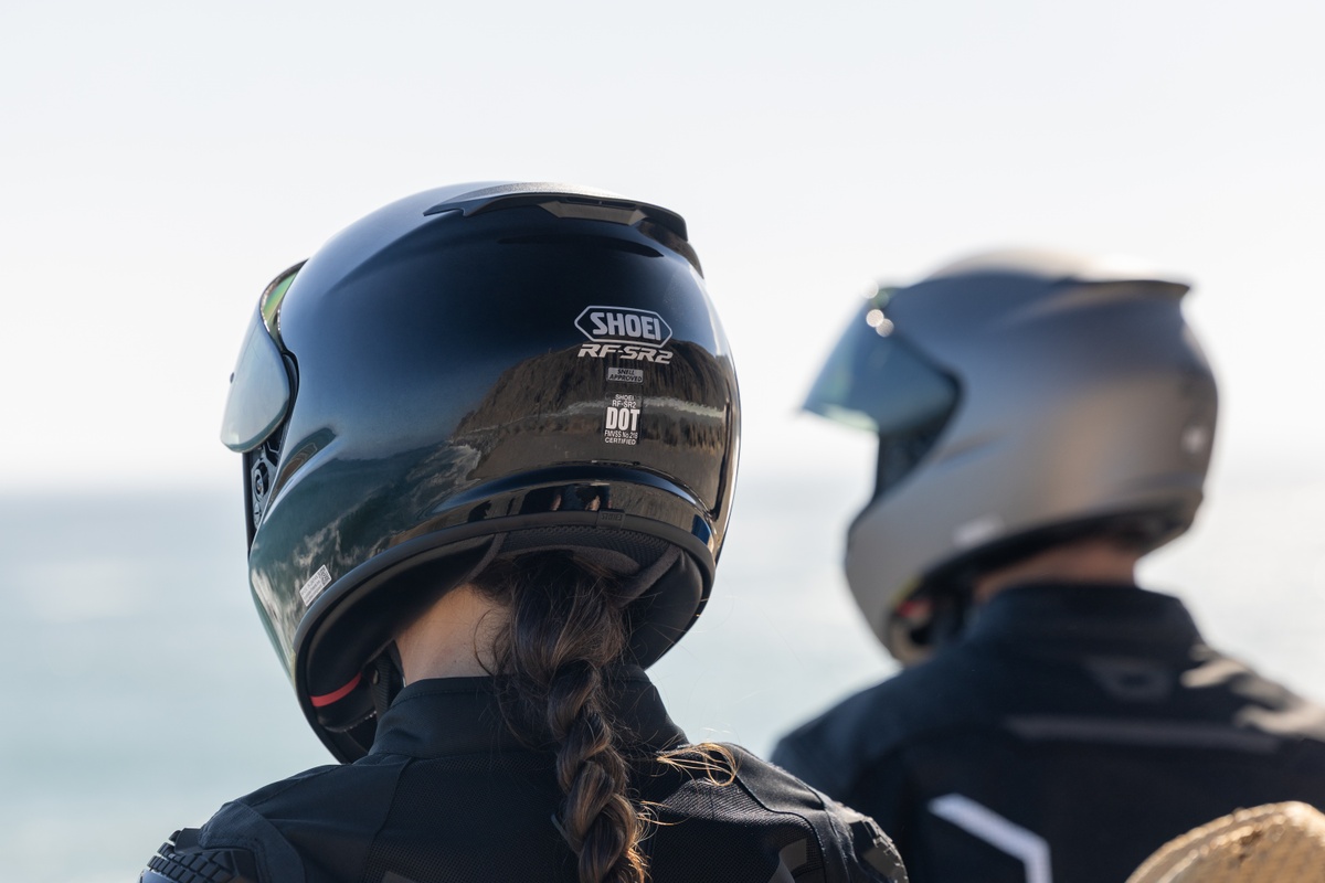 SHOEI RF SR2 sportbikesincmag.com6