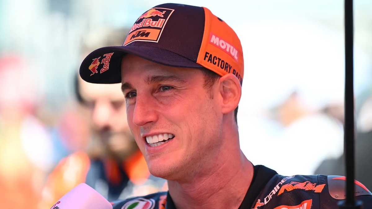 Pol Espargaro Replaces Maverick Viñales at Tech3 for the British Grand Prix 3 Pol Espargaro sportbikesincmag.com3
