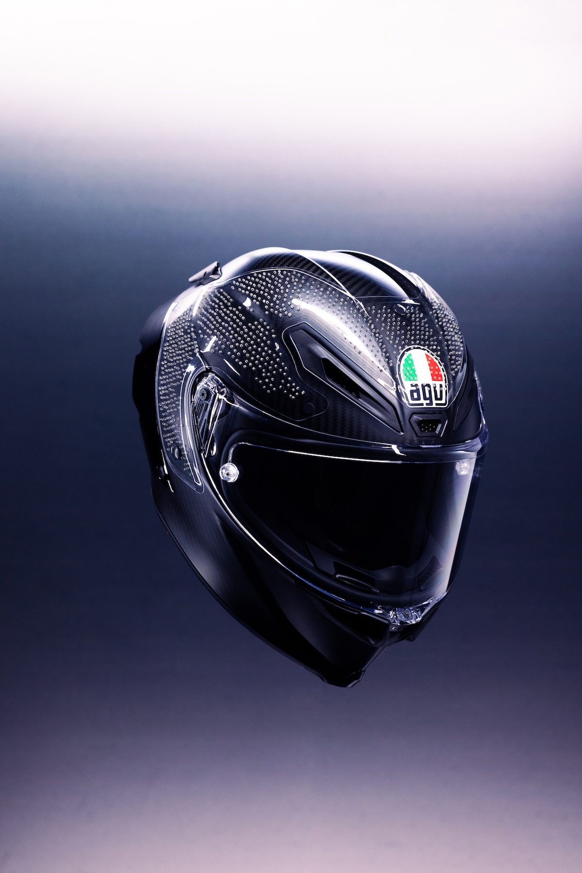 AGV Pista GP R3 sportbikesincmag.com3