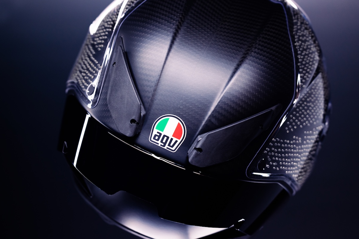 AGV Pista GP R3 sportbikesincmag.com8