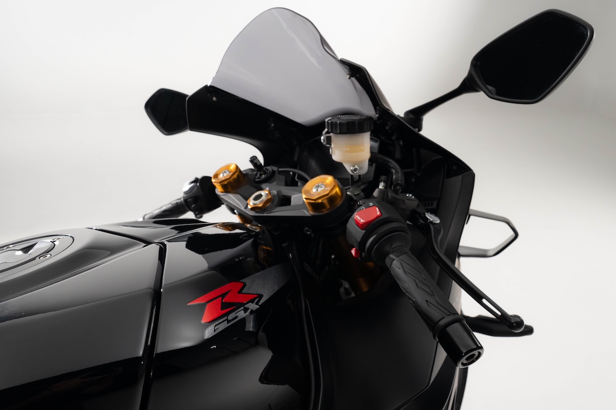 Suzuki's GSX-R1000R Stealth Sells Out Its 10-Unit Run in a Week 6 GSX-R1000R Stealth sportbikesincmag.com1