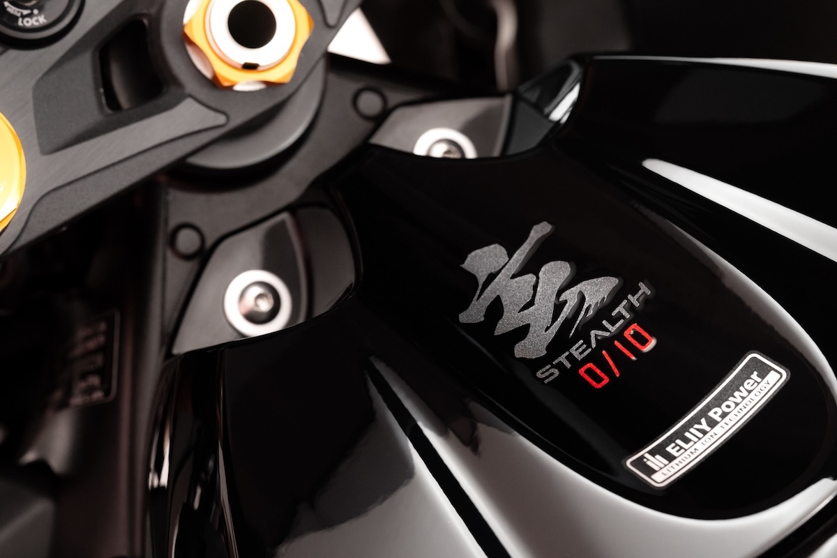 Suzuki's GSX-R1000R Stealth Sells Out Its 10-Unit Run in a Week 3 GSX R1000R Stealth sportbikesincmag.com7