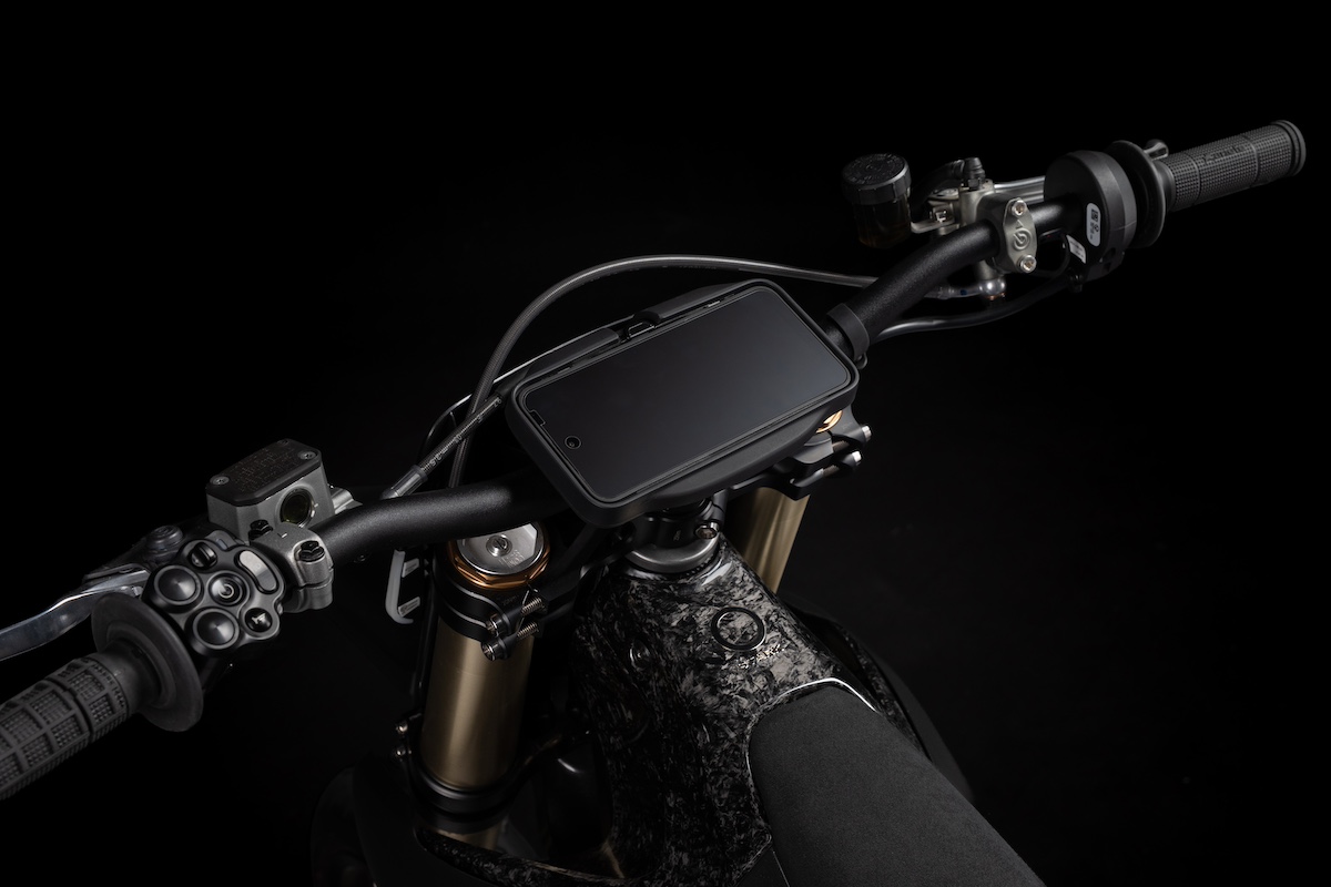 Stark's VARG SM Sköll Is a 500-Unit, All-Black Electric Supermoto 5 VARG SM Skoll sportbikesincmag.com9