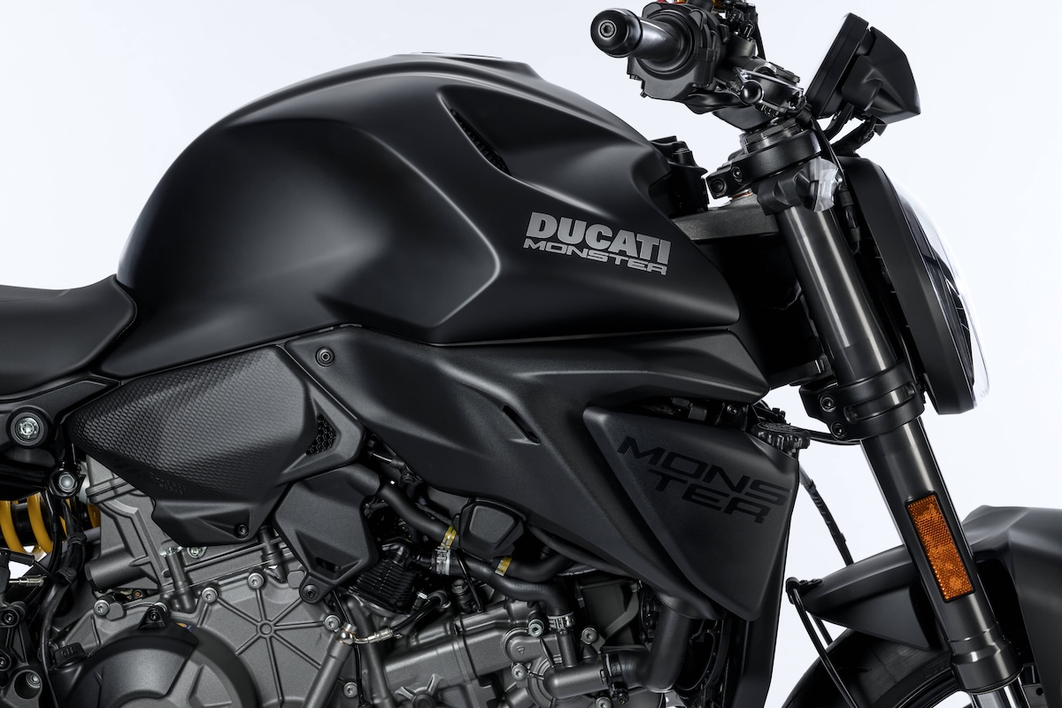 2027 Ducati Monster Dark sportbikesincmag.com14