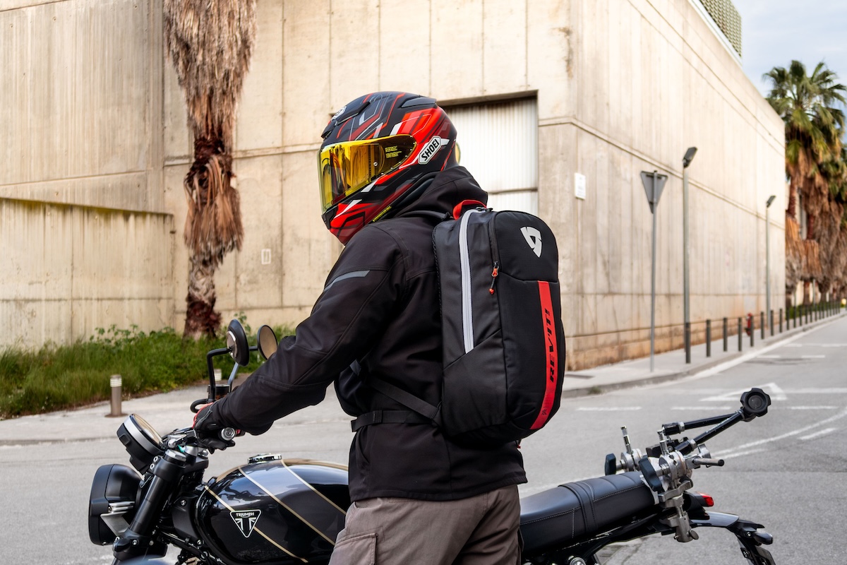 REV'IT Backpacks: Nine Bags Sorted by How Many Liters Stay Dry 5 REVIT backpacks sportbikesincmag.com4